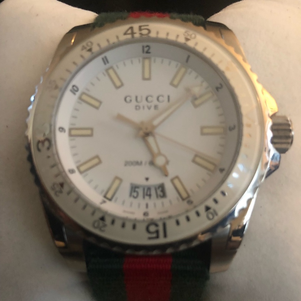 Gucci Chronograph Dive with canvas web band - Picture 1 of 3